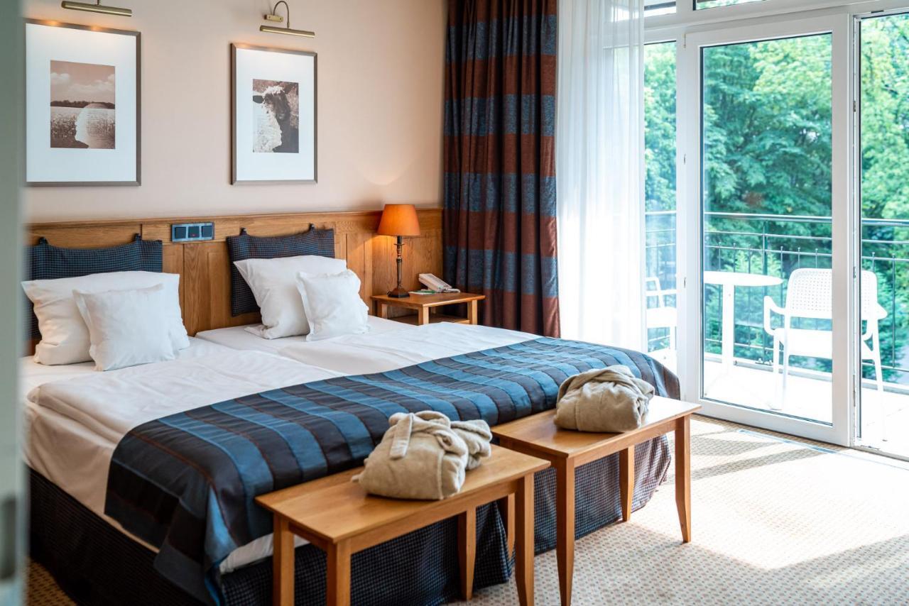 Waldhotel Tannenhaeuschen Wesel  Eksteriør billede